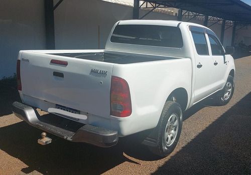 Toyota Hilux 2.5 Cab. Dupla 4x4 4p