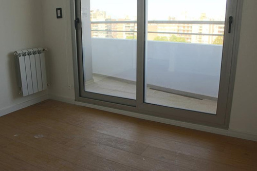 Imagen 25 de 30 de Av. Pellegrini 697 12 02 Nautilo