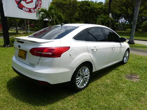 Ford Focus 2.0 Titanium