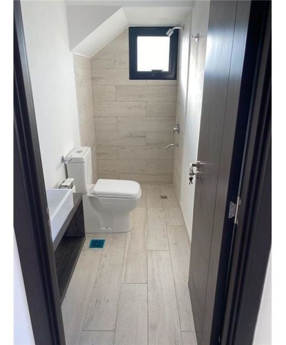 Venta Casa Las Golondrinas 5 Amb, Financia