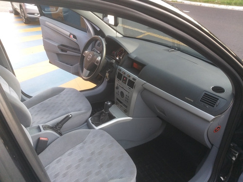 Imagem 10 de 14 de Chevrolet Vectra 2006 2.0 Elegance Flex Power 4p