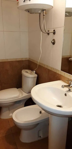 Apartamento En Alquiler A.v. Italia,parque Batlle