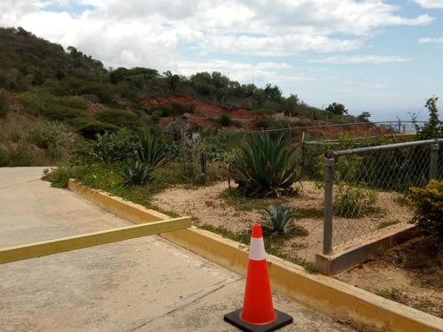 Imagen 3 de 12 de Apartamento En Venta Parroquia Carayaca Edo. La Guaira