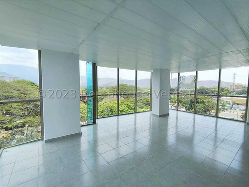Prestigiosa Oficina En Venta Urb La Arboleda Maracay Con Vista Panoramiica Kg:25-15560