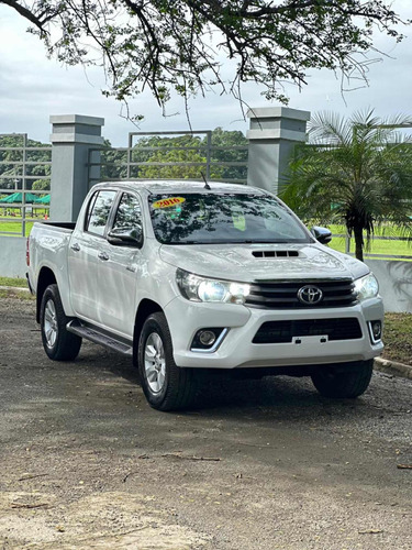 Toyota Hilux 4x4