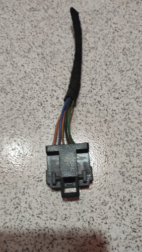 Conector Stop Trasero Ford Fiesta Power Max Move (Usado)