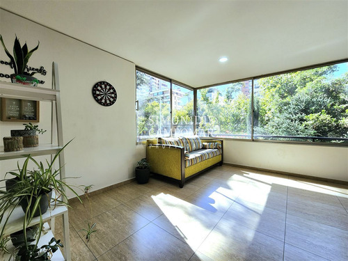 Departamento En Venta De 4 Dorm. Las Condes Av. Colón