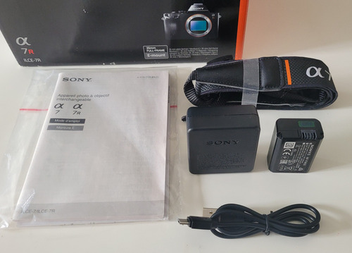 Câmera Sony Alpha A7r Full Frame 36mp Evf Wifi 13k Clicks Sp (Usado)