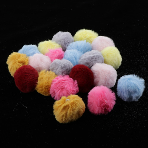 Imagen 10 de 12 de 20 Unids Esponjosa Piel Sintética Pompón Bola Llavero Para