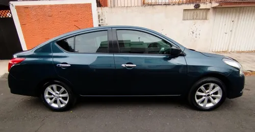 Nissan Versa 1.6 Advance At
