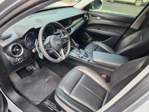 Imagen 6 de 9 de Alfa Romeo Stelvio 2020 2.0 200cv Distinctive Q4