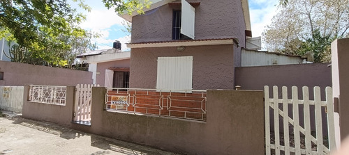 Calle 6 Entre Calles 62 Y 63 Mar Del Tuyú Chalet De 3 Ambientes Al Frente Del Complejo Vende Sara Zapata Inmobiliaria