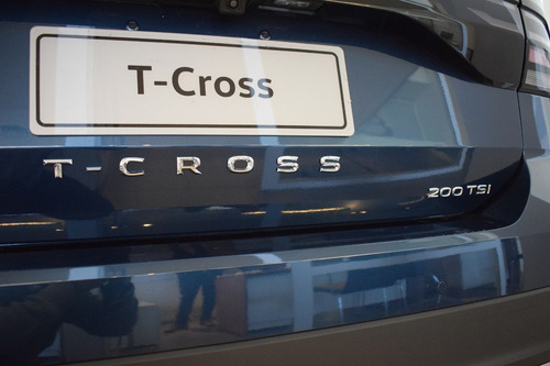 Imagen 3 de 10 de Volkwagen T-cross Comfortline 200 Tsi Tip