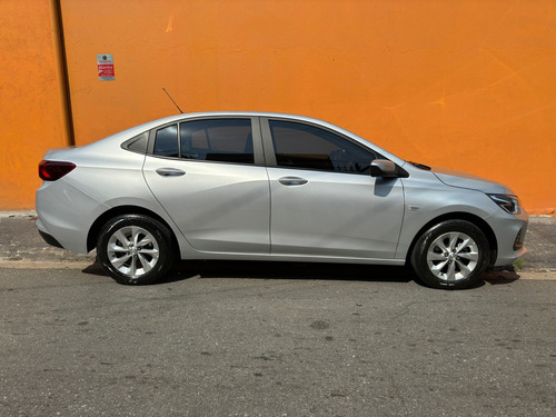 Chevrolet Onix ONIX SEDAN PLUS LT 1.0 12V TB FLEX AUT.