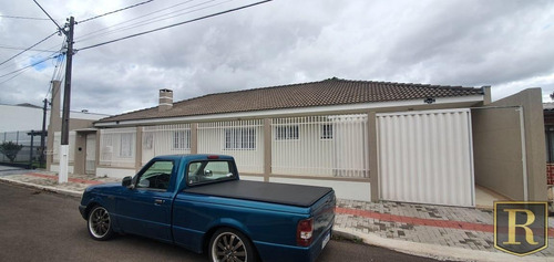Casa Para Venda Em Guarapuava, Batel, 3 Dormitórios, 1 Suíte, 2 Banheiros, 2 Vagas - _2-1130368