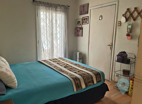 Linda Casa En Tranquila Calle, 3d 2b + Servicios, Ñuñoa