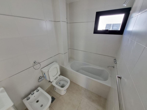 Departamento Monoambiente En Venta - 38mts2 - La Plata