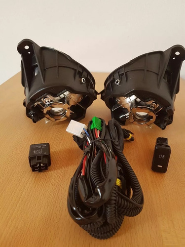Kit Faro Auxilar Antiniebla Toyota Hilux 2012 2013 2014 2015