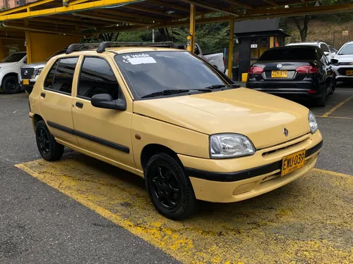 Renault Clio 1 1.4 Rn Mt 4x2 2000