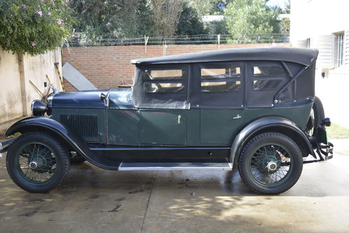 Convertible 4 Puertas Sedan