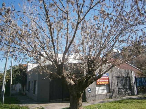 Casa En Venta En Avellaneda