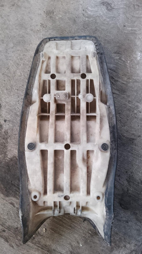 Asiento Yamaha Yzf600r Thundercat 1997/2007 * Tapiz Dañado * (Usado)