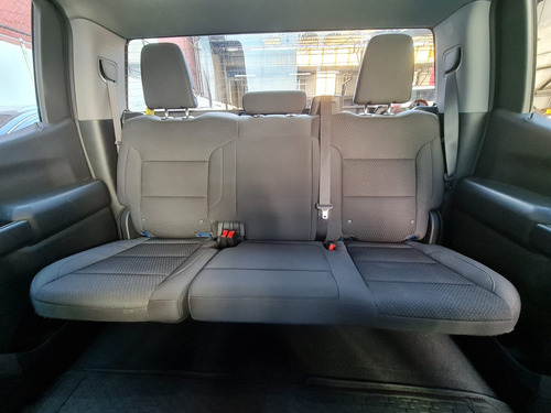 Chevrolet Silverado 5.3 V8 Custom Doble Cabina 4X4 At