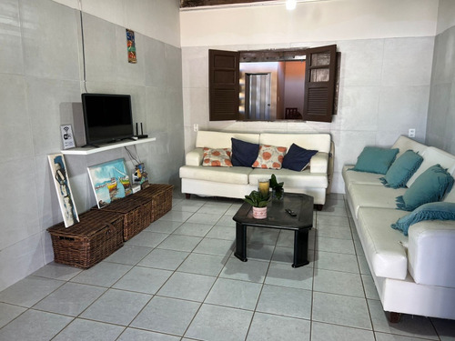 Casa De Praia Menos De 10mts Da Praia Com 3 Quartos