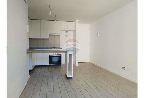 Arriendo Departamento De 1 D+ 1 B En Barrio Yungay