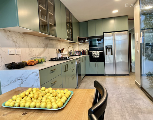 Impecable Casa En Venta 4 Dorm En Lo Barnechea