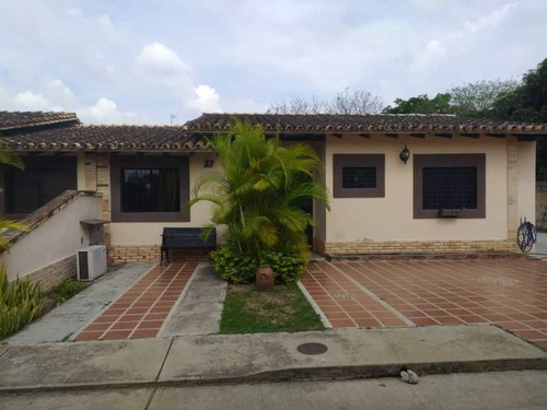 Imagen 2 de 14 de En Venta Casa En Conjunto Agua De Canto San Diego.