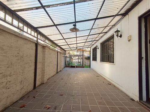 Departamento Primer Piso Con Patio - Providencia