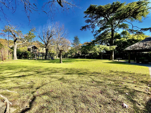 Interesante Lote De 600 M² Ubicado En San Isidro, De Vías /libertador