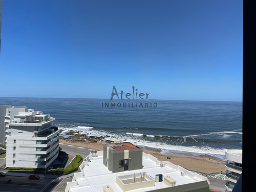 Venta De Apartamento 1 Dormitorio Con Vista A Playa Brava, Punta Del Este