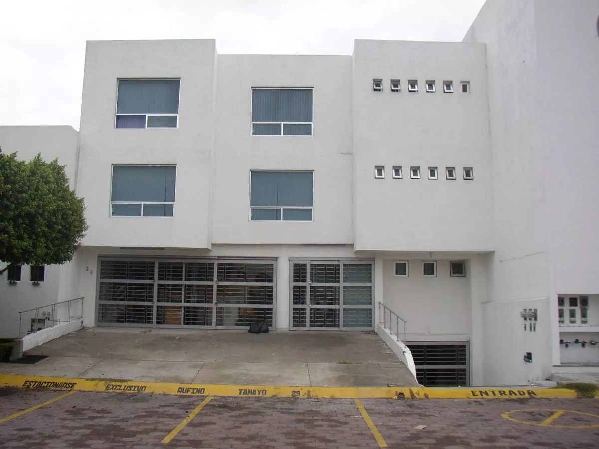 Venta O Renta, Edificio En Pueblo Nuevo, 3 Niveles, C400m2,