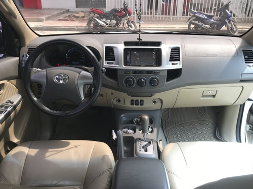 Toyota Fortuner 2014