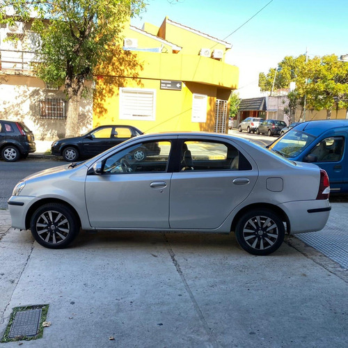 Toyota Etios 1.5 Sedan Platinum