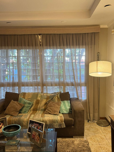 Venta Casa 5 Dormitorios Zona Av America