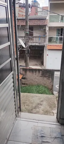 Casa 1 Quarto, Sala, Cozinha, Lavanderia E Banheiro.