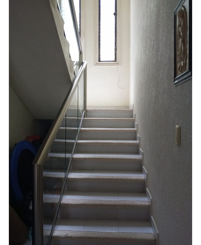 Casa En Venta En El Centro, De 6 Recamaras, Locales Y Piscina