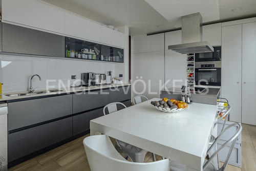 Mediterránea En Condominio Con Seguridad