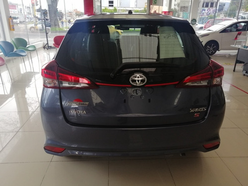 Toyota Yaris Sport Modelo 2021 Mecánico