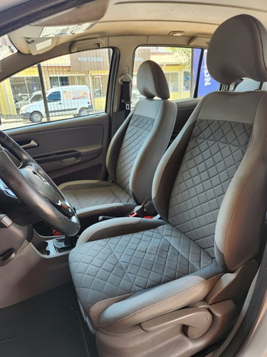 Volkswagen Fox 1.6 MSI HIGHLINE 16V FLEX 4P MANUAL