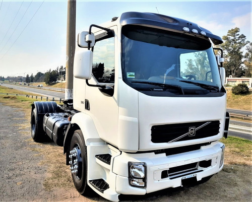 Volvo Vm310 4x2 Tractor