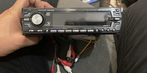 Auto Estereo Clarion . (Usado)