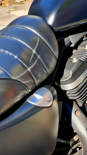 Harley Davidson 883 Iron