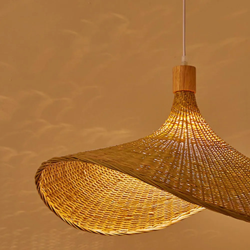 // Lâmpada De Teto Em Forma De Chapéu De Bambu De 30 Cm