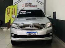 Comprar Toyota Hilux Hilux Sw4 Srv D4-d 4x4 3.0 Tdi Dies. Aut