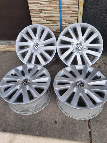 Rines Vw Jetta Clásico R17*calidad 100% Con La # 1 Sandy
