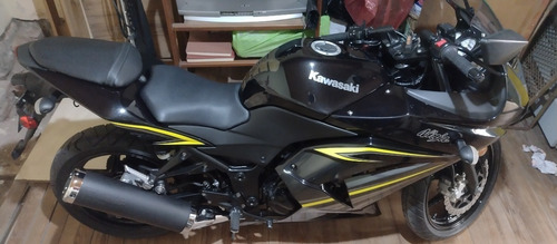 Imagen 2 de 11 de Kawasaki Ninja 250 R.